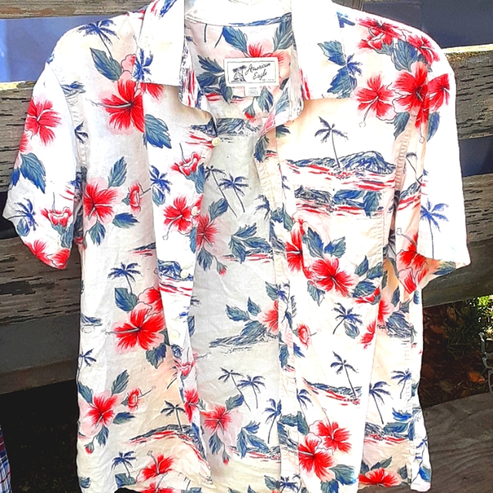American Eagle floral mens shirt cream
